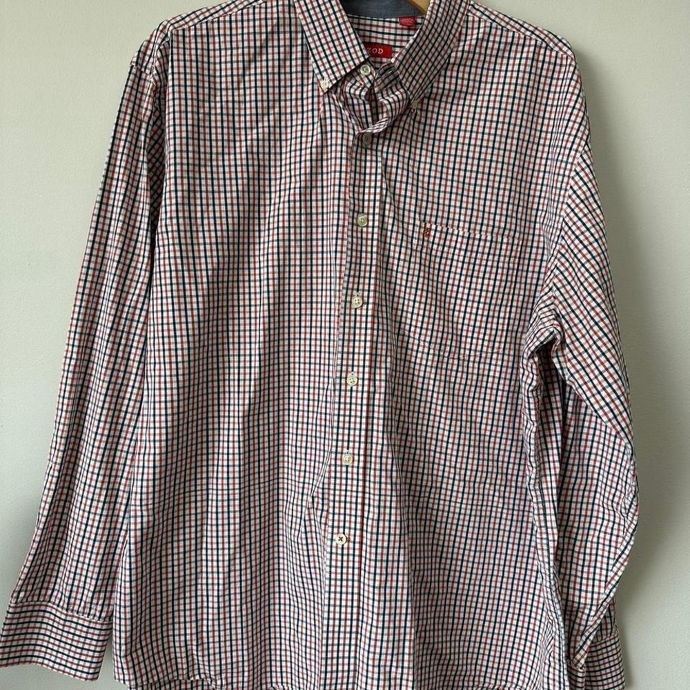 Izod red and white button up